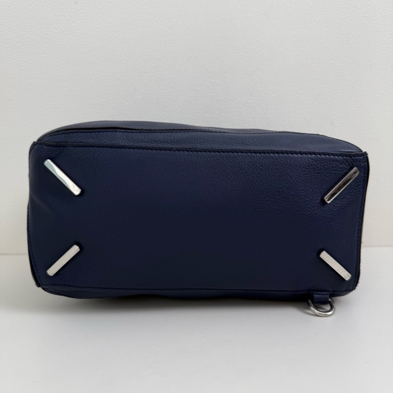 LOEWE/ 罗意威 puzzle蓝色小號 牛皮几何斜挎包 银扣-6