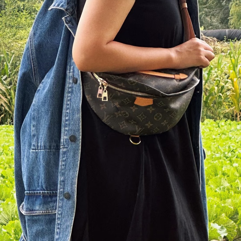 #Louis Vuitton🫆bumbag編碼19年🫆胸包尺寸35*14*12🌴附件～可調節肩帶-8