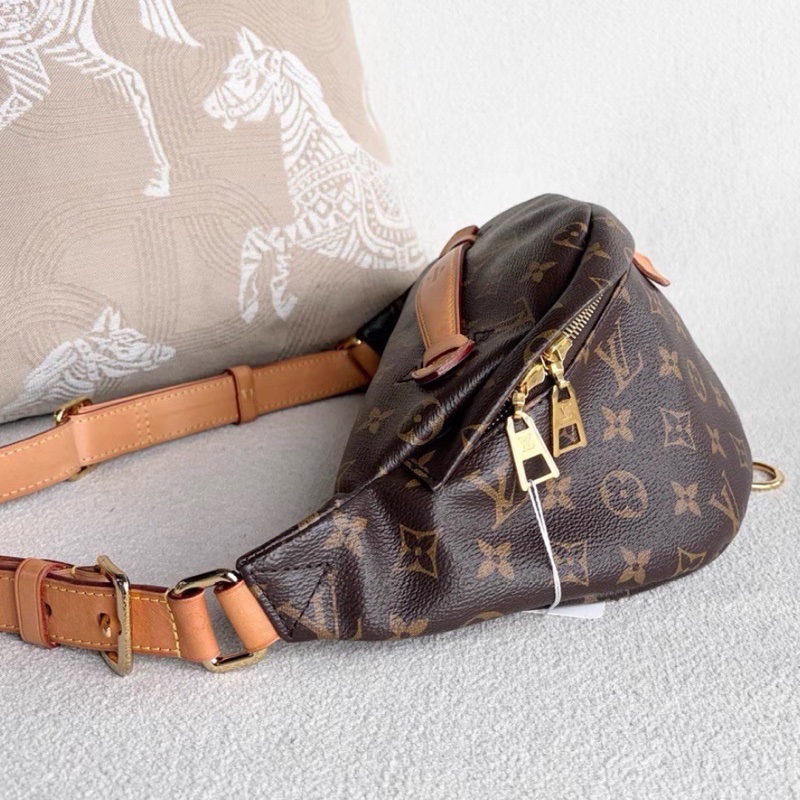 #Louis Vuitton🫆bumbag編碼19年🫆胸包尺寸35*14*12🌴附件～可調節肩帶-12