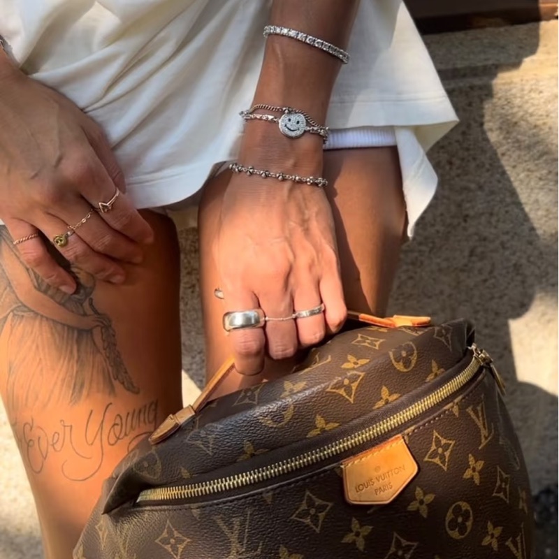 #Louis Vuitton🫆bumbag編碼19年🫆胸包尺寸35*14*12🌴附件～可調節肩帶-32