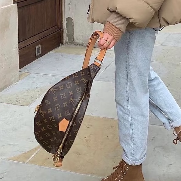 #Louis Vuitton🫆bumbag編碼19年🫆胸包尺寸35*14*12🌴附件～可調節肩帶-37