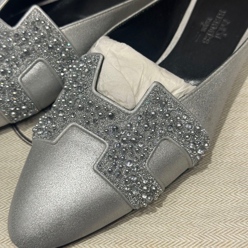 閒置新 未使用 Hermes愛馬仕 銀色水晶細節H造型平底鞋包頭拖鞋 女款  35碼-2