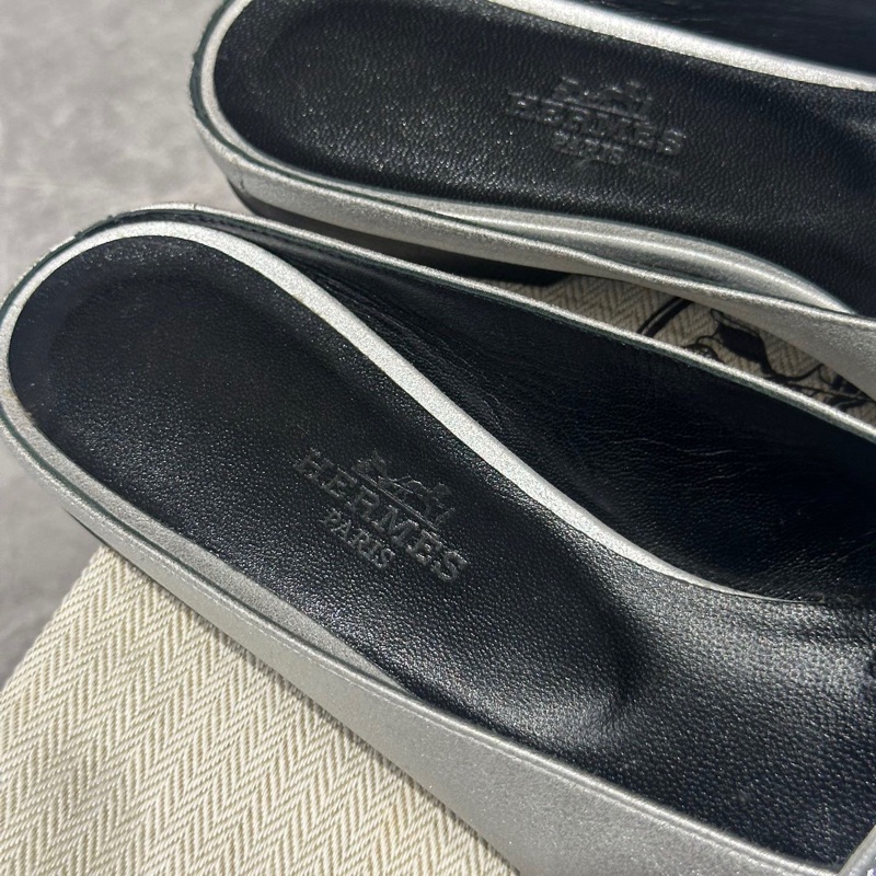 閒置新 未使用 Hermes愛馬仕 銀色水晶細節H造型平底鞋包頭拖鞋 女款  35碼-3