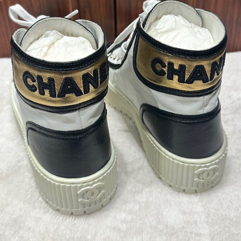 CHANEL香奈兒 21K 拼色高幫時尚休閒板鞋 女款 35碼 無附件-3