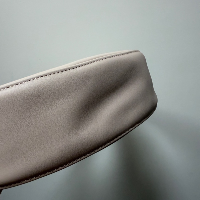 LONGCHAMP LE PLIAGE XTRA系列牛皮半月手提包(藕粉）-6