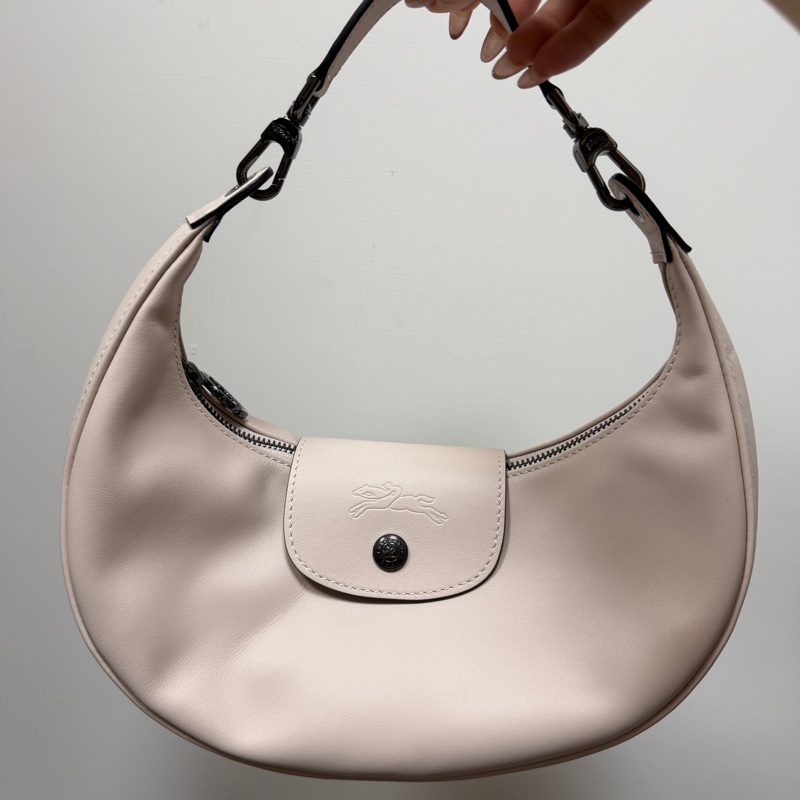 LONGCHAMP LE PLIAGE XTRA系列牛皮半月手提包(藕粉）-17