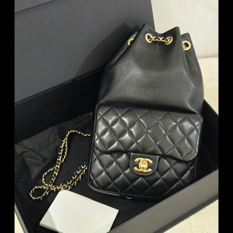 CHANEL 香奈兒 黑色羊皮金扣抽繩後背包 🈶台灣購證正本-4