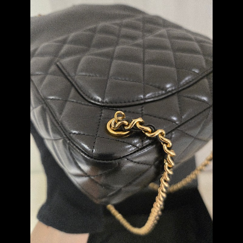 CHANEL 香奈兒 黑色羊皮金扣抽繩後背包 🈶台灣購證正本-29