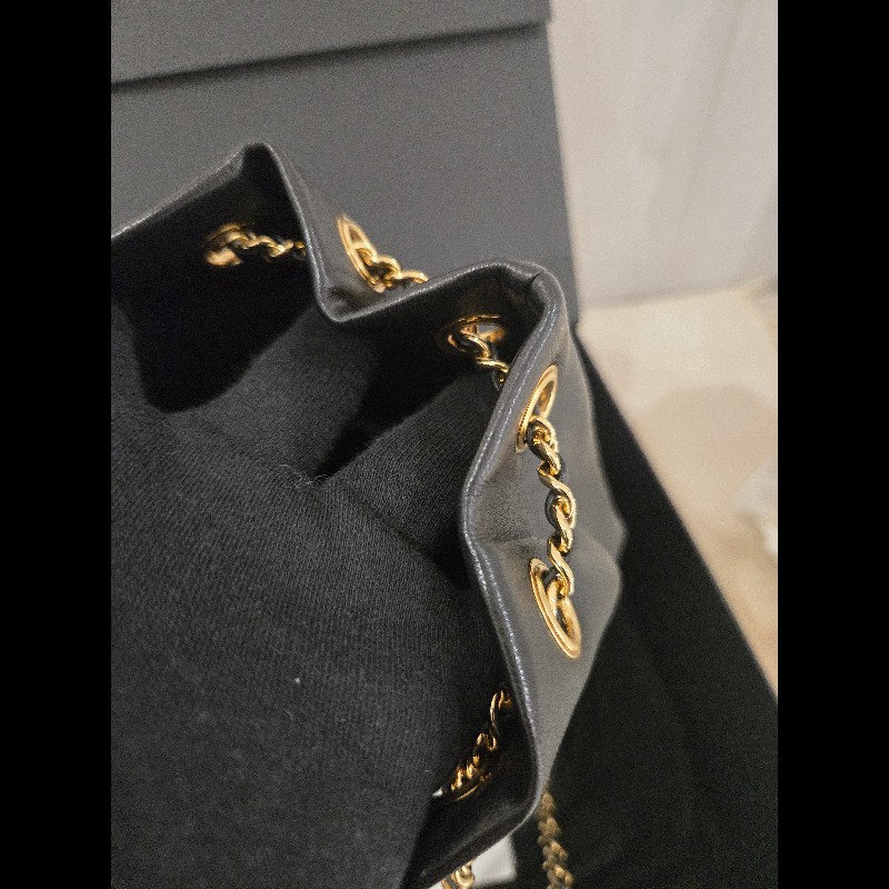 CHANEL 香奈兒 黑色羊皮金扣抽繩後背包 🈶台灣購證正本-34