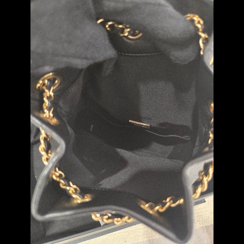 CHANEL 香奈兒 黑色羊皮金扣抽繩後背包 🈶台灣購證正本-37