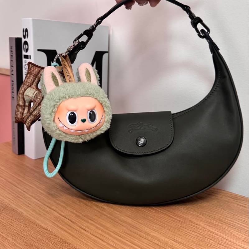 LONGCHAMP LE PLIAGE XTRA系列牛皮半月手提包(黑)-0