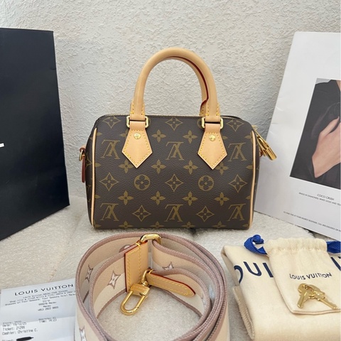 LV 路易威登 speedy20奶茶色🉑調節肩帶