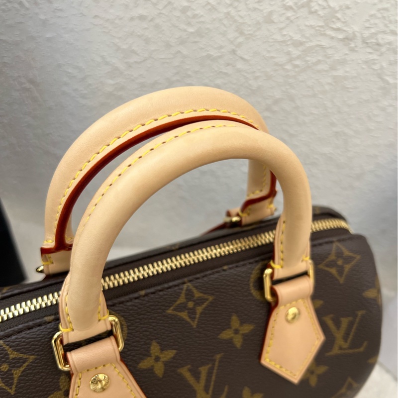 LV 路易威登 speedy20奶茶色🉑調節肩帶-2