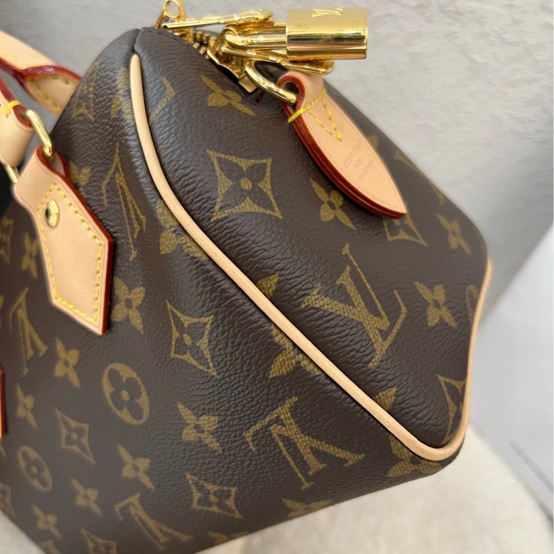 LV 路易威登 speedy20奶茶色🉑調節肩帶-8