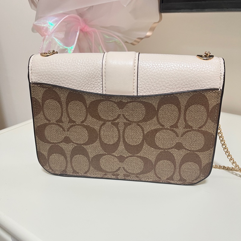 Coach 經典馬車標誌鏈條肩背包 🤍-1