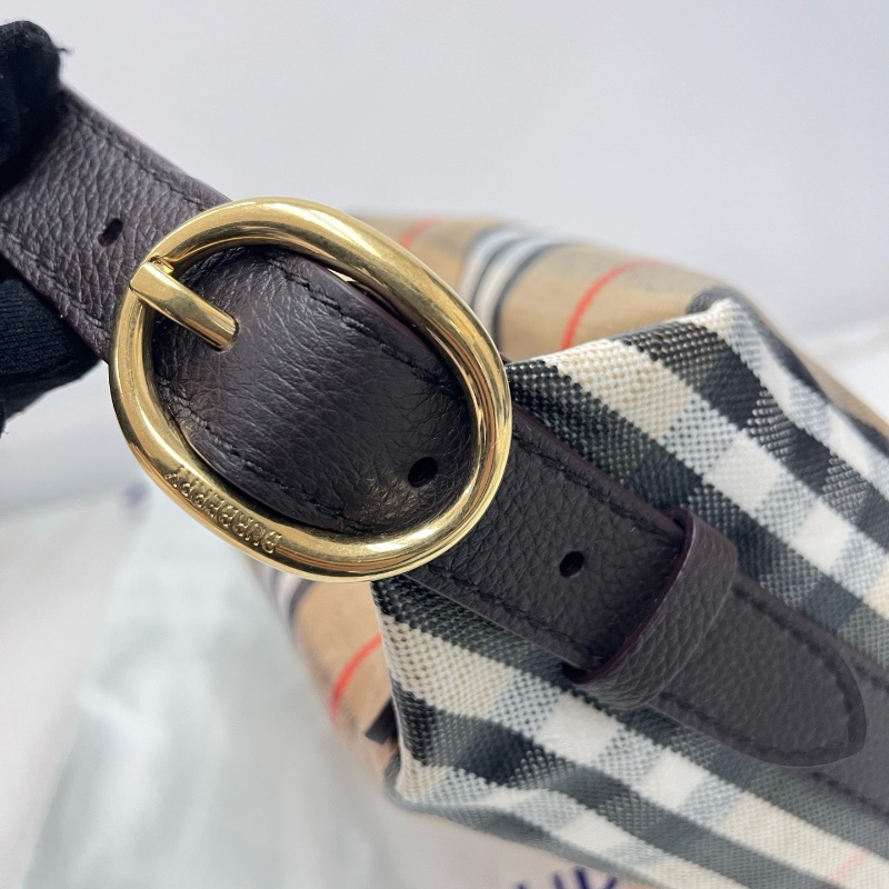 Burberry Duffel-4