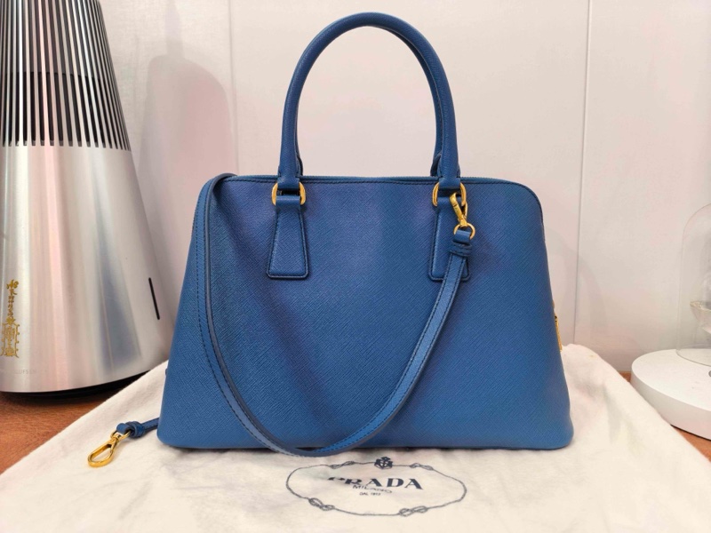 Prada 經典藍色貝殼包，收藏品極好成色-1