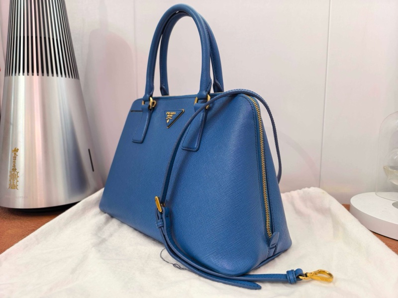 Prada 經典藍色貝殼包，收藏品極好成色-2
