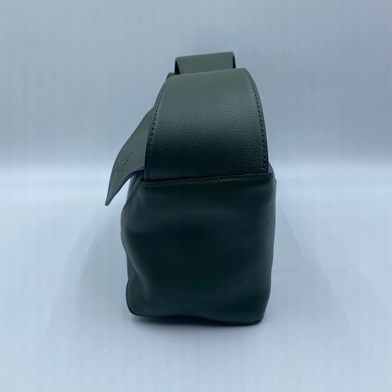 羅意威/Loewe  puzzle hobo 鰐梨綠色腋下包-5