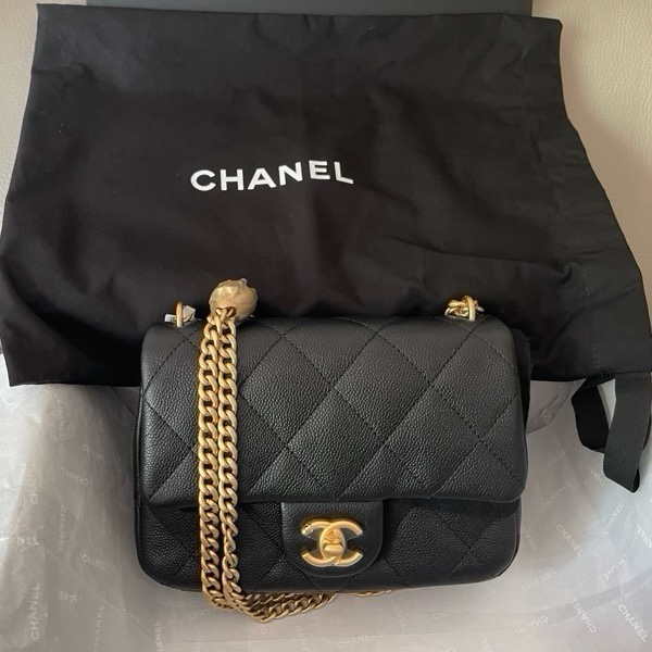 CHANEL愛心調節釦粒面/荔枝牛皮晶片款20cm翻蓋包-5