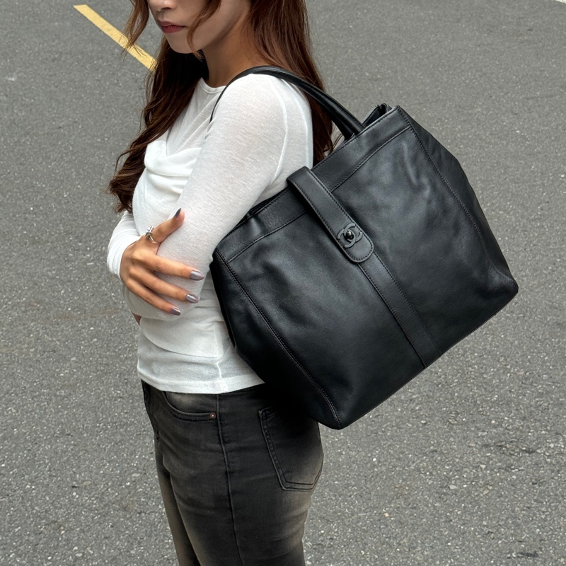 【極新超稀有⭐️】 Chanel "So Black"全黑黑武士 肩背托特包（專櫃28.6萬）-0