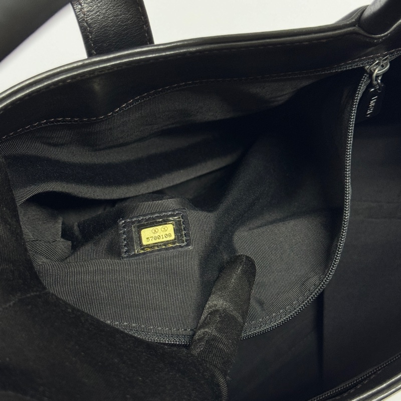 【極新超稀有⭐️】 Chanel "So Black"全黑黑武士 肩背托特包（專櫃28.6萬）-19