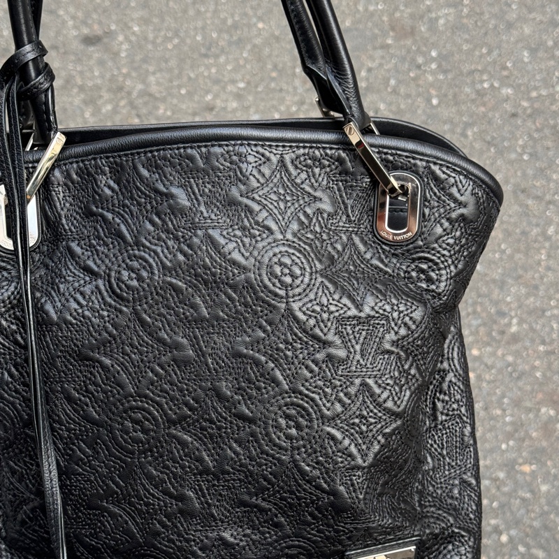 【極新🎁 全平台唯一】 LV Antheia 限量發售 羊皮肩背包 （專櫃163,000）-6