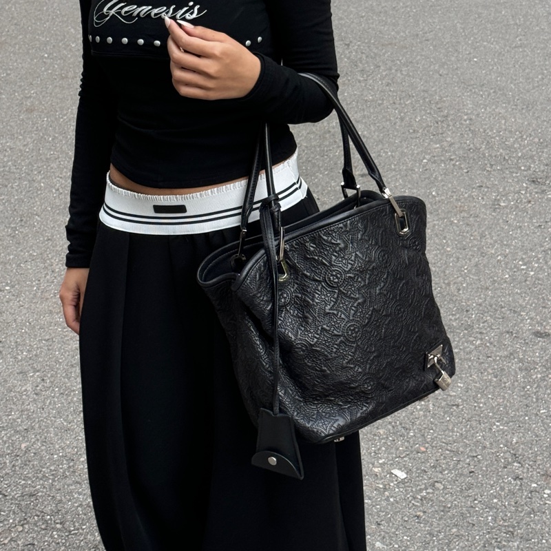 【極新🎁 全平台唯一】 LV Antheia 限量發售 羊皮肩背包 （專櫃163,000）-20