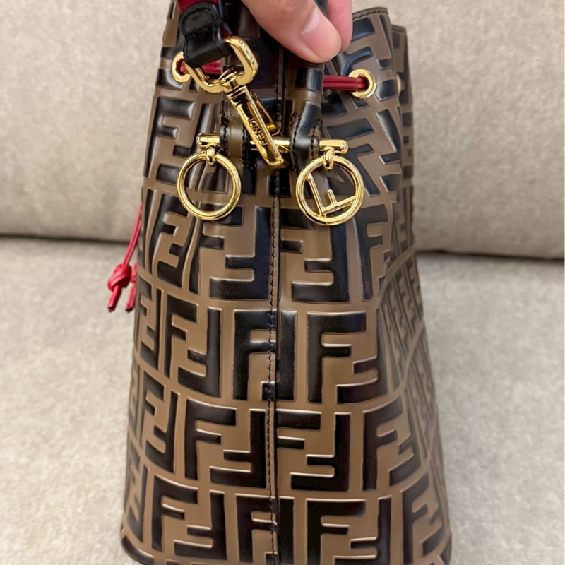 FENDI老花水桶包-6