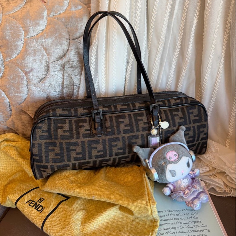 芬迪包 法棍包 法棍 腋下包 手提包 包包  可拆皮革肩帶  肩背包 托特包  中古包 復古包 古董包 托特包 fendi baguette bag-1
