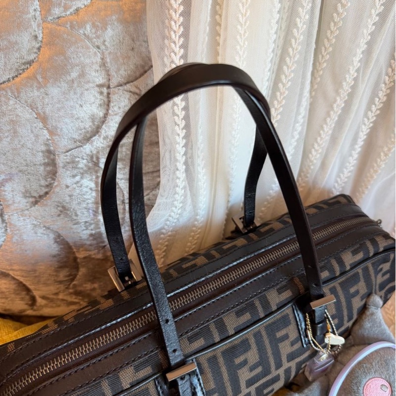 芬迪包 法棍包 法棍 腋下包 手提包 包包  可拆皮革肩帶  肩背包 托特包  中古包 復古包 古董包 托特包 fendi baguette bag-2