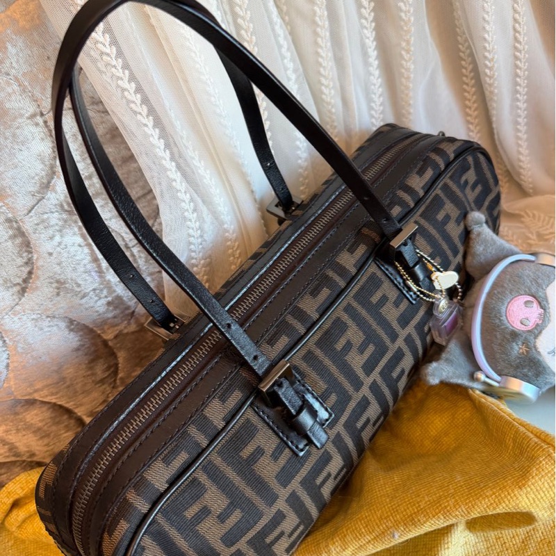 芬迪包 法棍包 法棍 腋下包 手提包 包包  可拆皮革肩帶  肩背包 托特包  中古包 復古包 古董包 托特包 fendi baguette bag-3