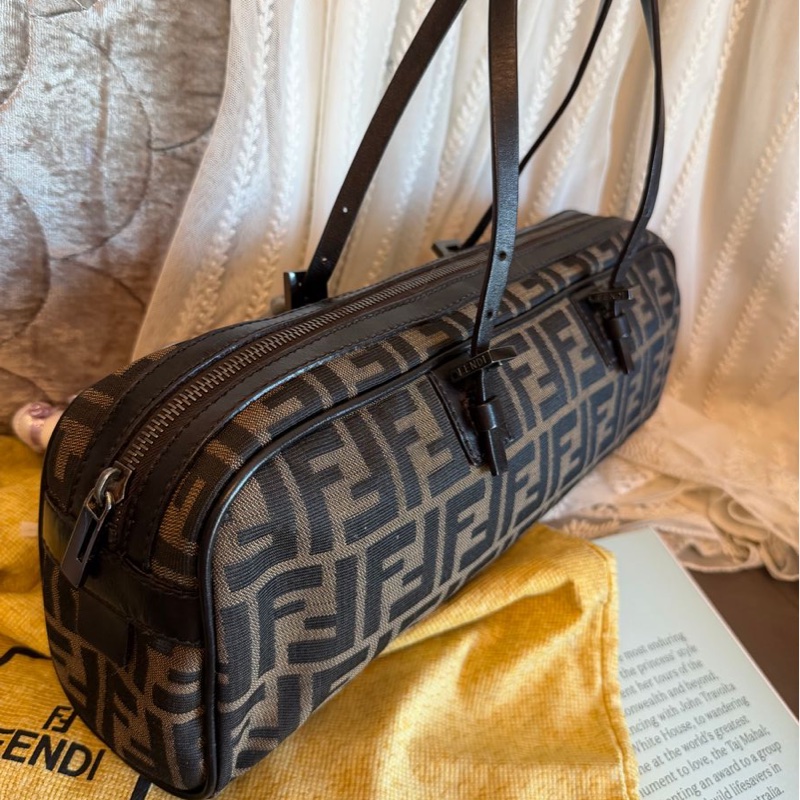 芬迪包 法棍包 法棍 腋下包 手提包 包包  可拆皮革肩帶  肩背包 托特包  中古包 復古包 古董包 托特包 fendi baguette bag-13