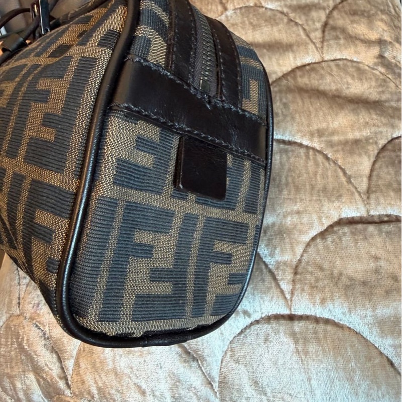 芬迪包 法棍包 法棍 腋下包 手提包 包包  可拆皮革肩帶  肩背包 托特包  中古包 復古包 古董包 托特包 fendi baguette bag-18