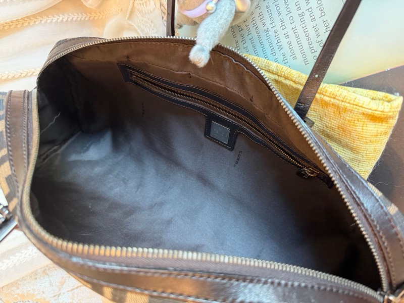 芬迪包 法棍包 法棍 腋下包 手提包 包包  可拆皮革肩帶  肩背包 托特包  中古包 復古包 古董包 托特包 fendi baguette bag-22