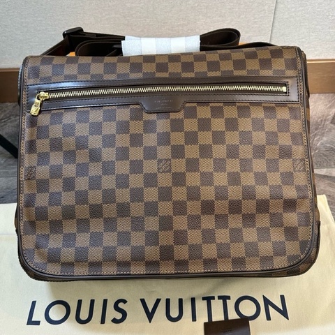 閒置新 LV 路易威登 棕色棋盤格郵  男款 尺寸：36*11*29cm 附件：塵袋。