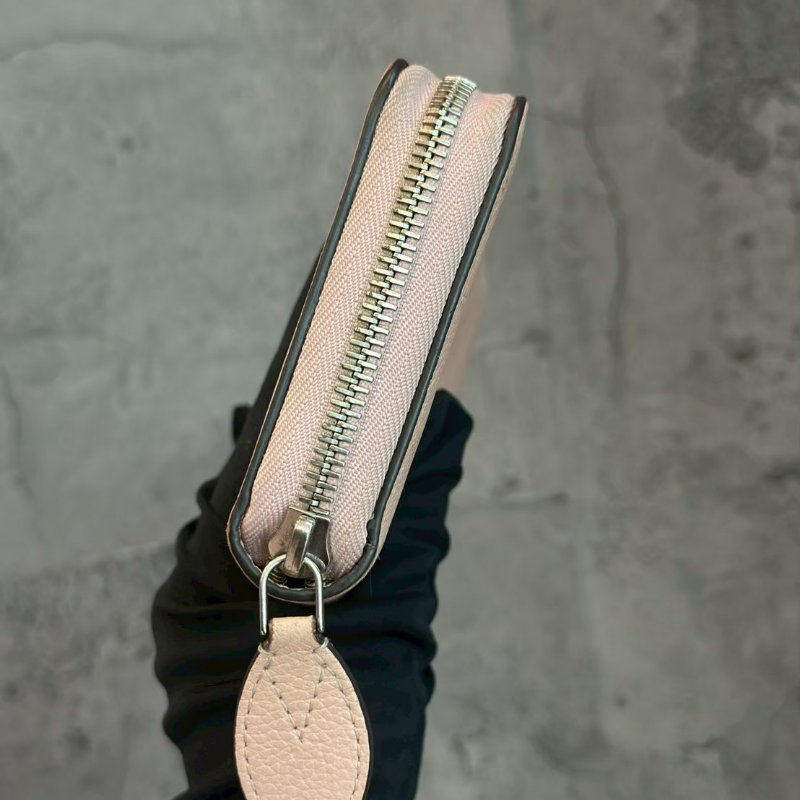 💎Han's house精品服飾💎LOUIS VUITTON M61868 LV限量款 長夾-1