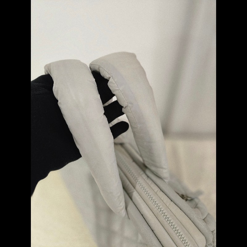 Chanel 香奈兒 極美灰銀色 Coco Cocoon 尼龍醫生包  肩背包 手提包-11