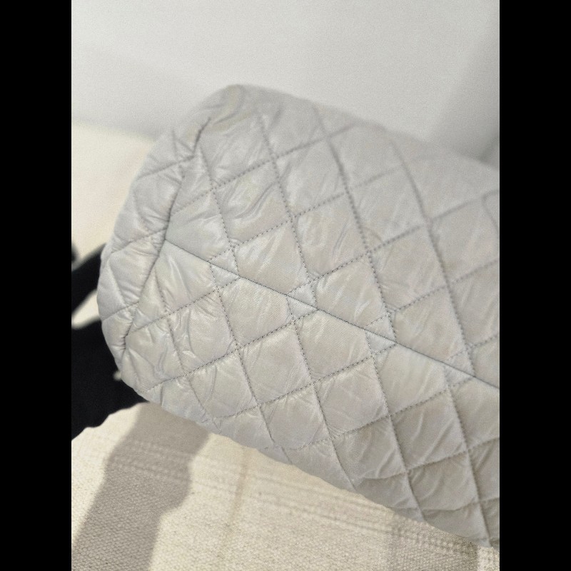 Chanel 香奈兒 極美灰銀色 Coco Cocoon 尼龍醫生包  肩背包 手提包-17