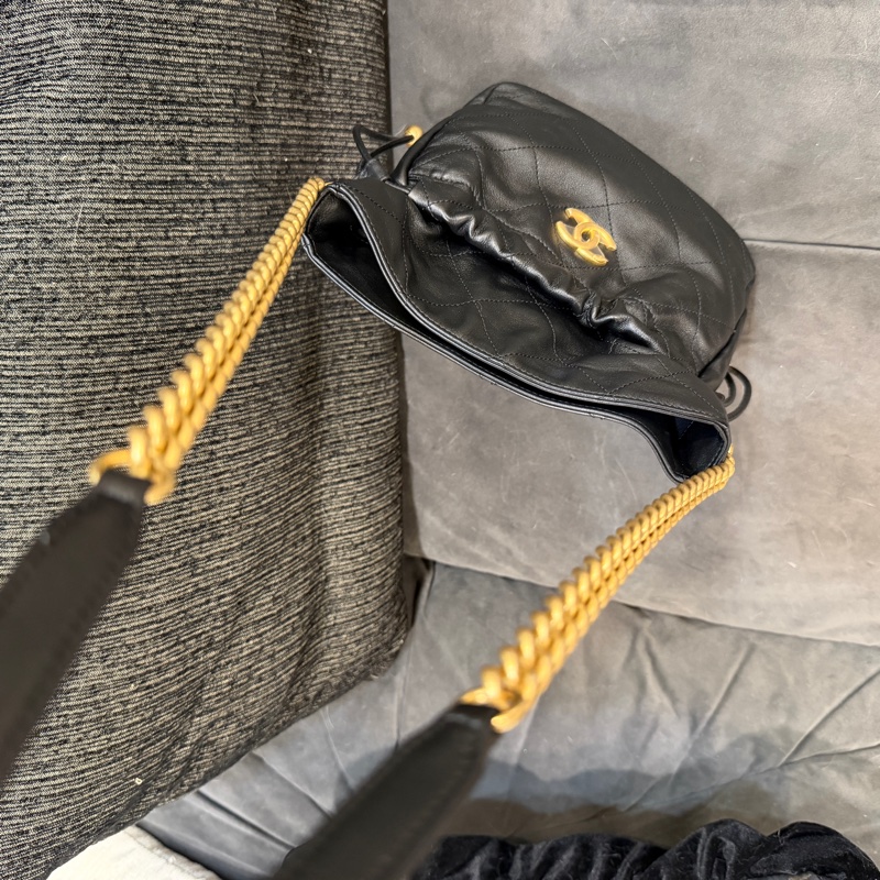 全新全配❤️晶片❤️ 香奈兒 #黑金 #小福袋 #水桶包 #抽繩水桶-10