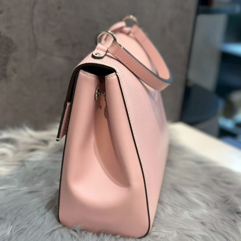 💎Han's house精品服飾💎Louis Vuitton Cluny LV 粉色 Epi 水波紋 郵差包 側背包-1