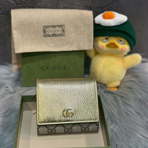 💎Han's house精品服飾💎GUCCI Wallet金扣 短夾 銀色598587