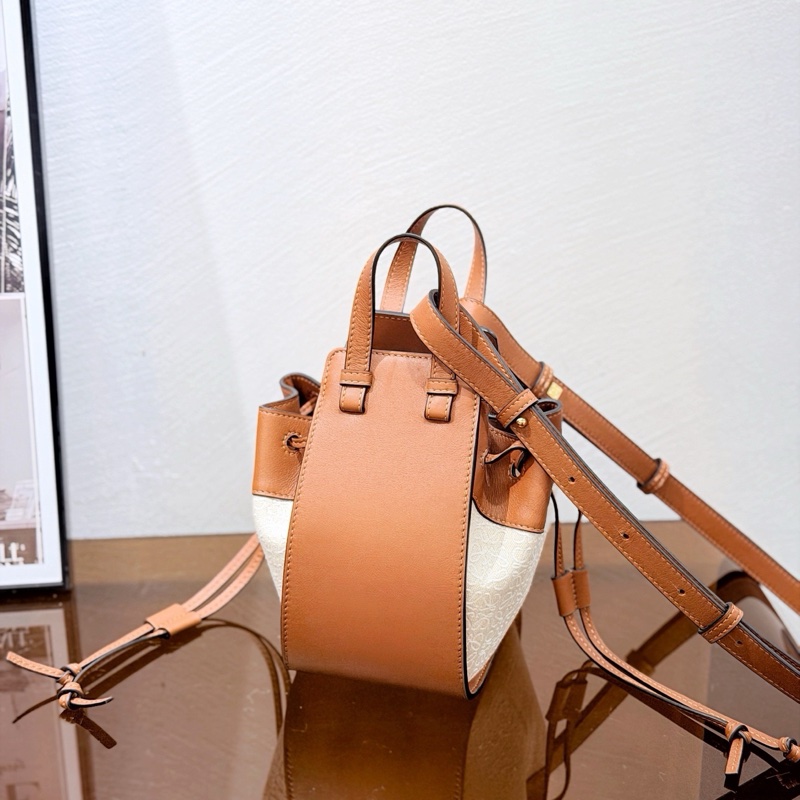 Loewe/羅意威 吊床Hammock棕色/焦糖牛皮拼老花 Mini 迷你斜挎手提包-1