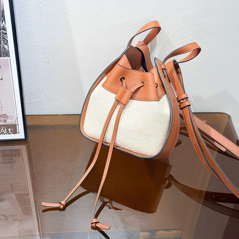 Loewe/羅意威 吊床Hammock棕色/焦糖牛皮拼老花 Mini 迷你斜挎手提包-2