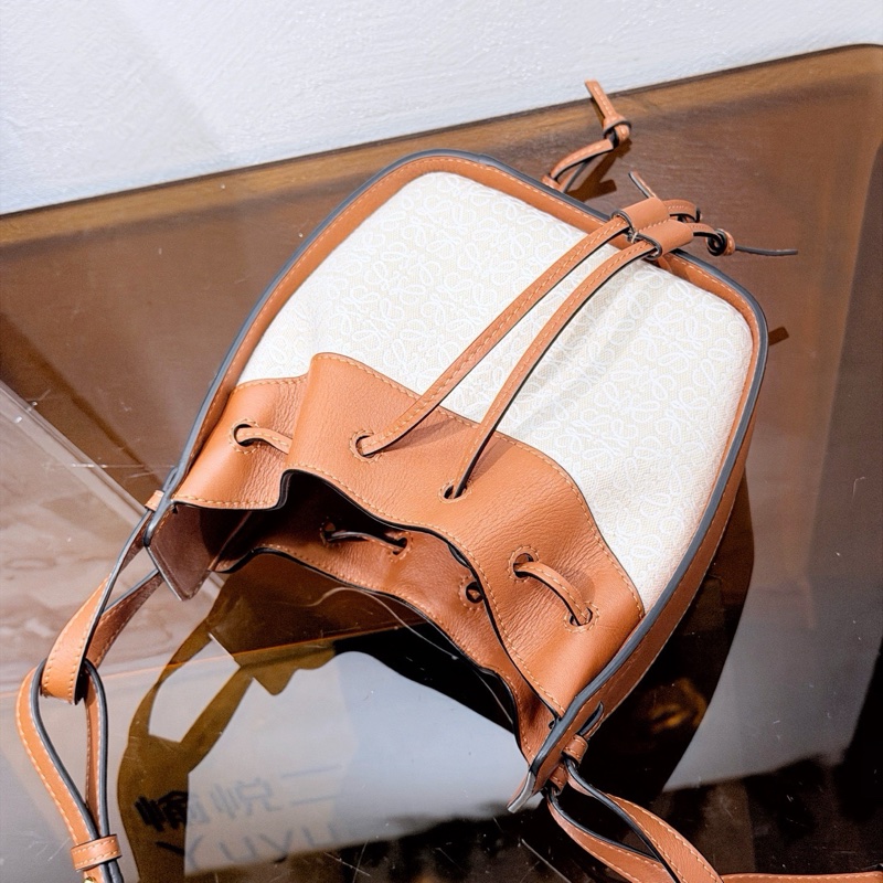 Loewe/羅意威 吊床Hammock棕色/焦糖牛皮拼老花 Mini 迷你斜挎手提包-3