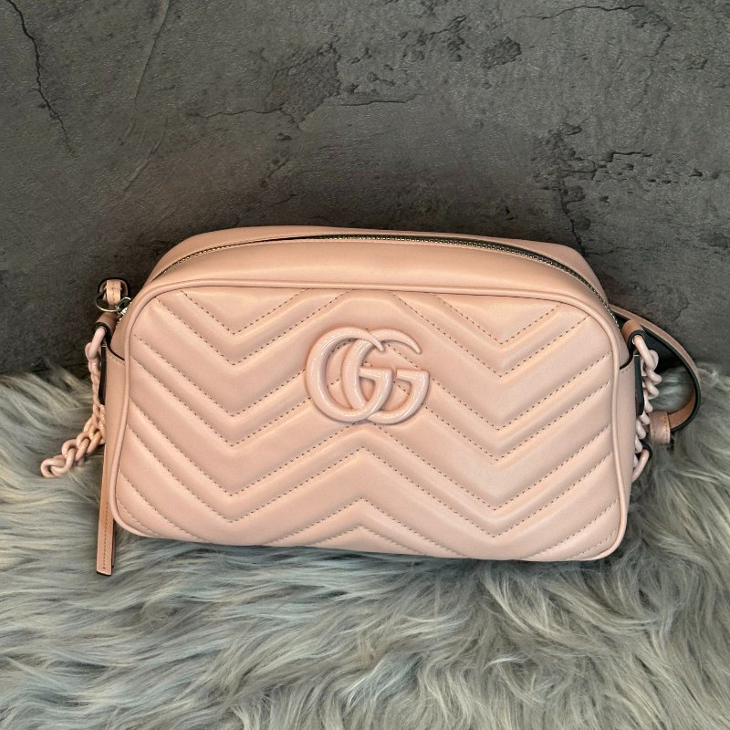 💎Han's house精品服飾💎GUCCI Gg Marmont 中款 相機包粉色-0