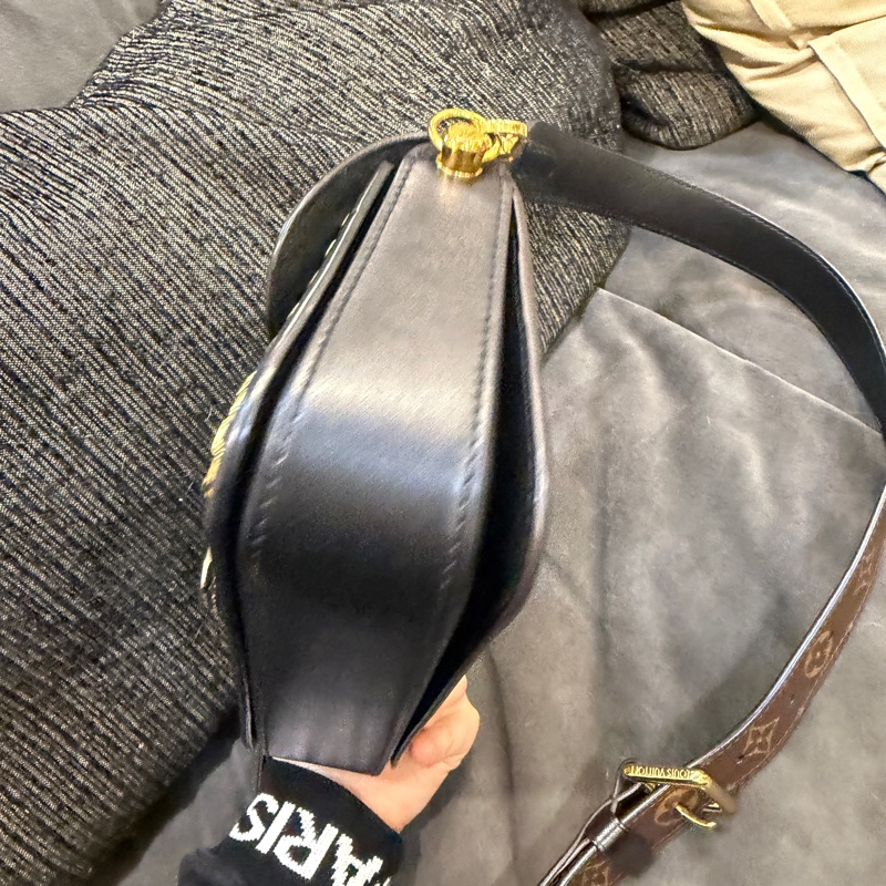 99新全配❤️晶片❤️ lv #老花 #秀款 #郵差包 #法棍包-9