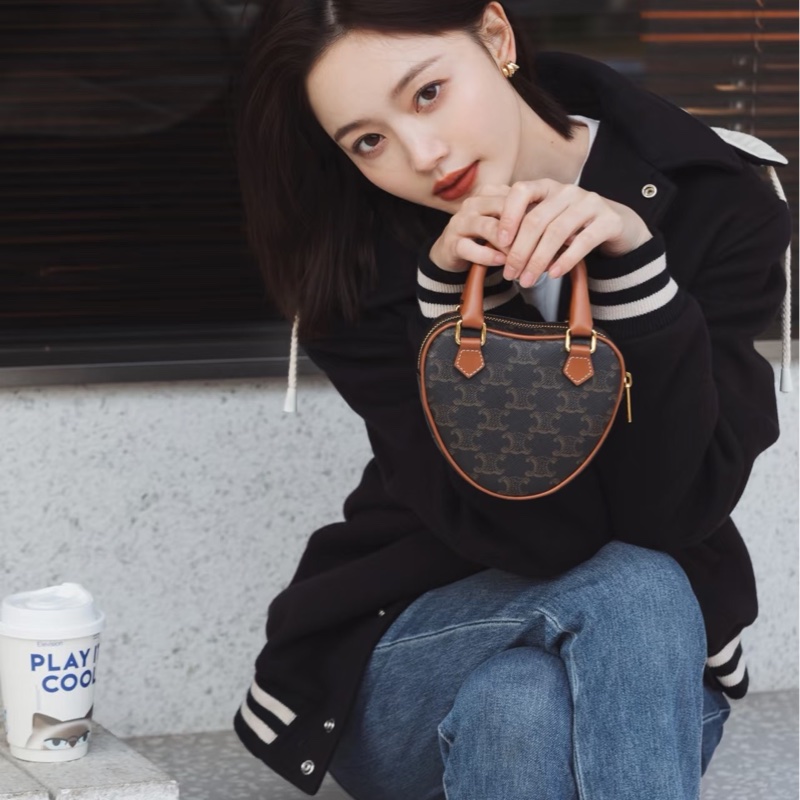 99新🈶台灣購證❤️ celine #老花 #愛心包 #斜背包 #小廢包-2