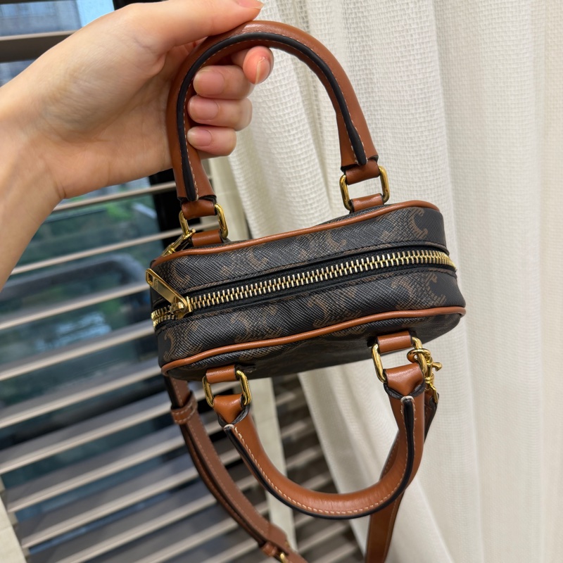 99新🈶台灣購證❤️ celine #老花 #愛心包 #斜背包 #小廢包-12