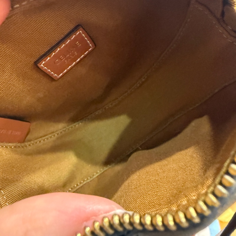 99新🈶台灣購證❤️ celine #老花 #愛心包 #斜背包 #小廢包-17